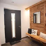 Mountain Lechtal Апартаменты Бах